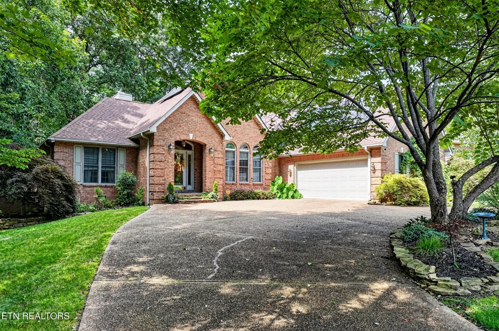 Photo of 118 Quail Hollow Court, Crossville, TN 38555 (MLS # 1352269)