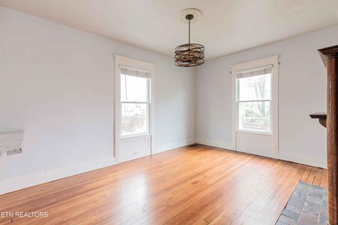 Tiny photo for 631 Eleanor St, Knoxville, TN 37917 (MLS # 1333165)