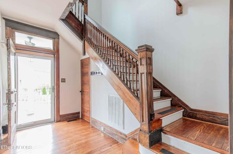 Tiny photo for 631 Eleanor St, Knoxville, TN 37917 (MLS # 1333165)