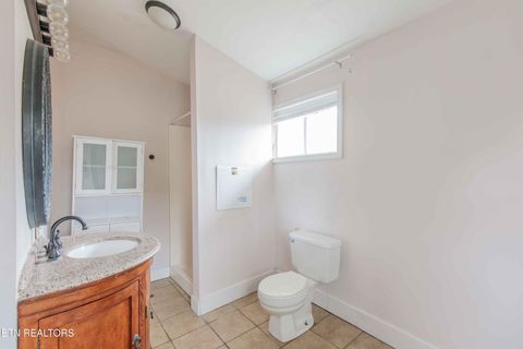 Tiny photo for 631 Eleanor St, Knoxville, TN 37917 (MLS # 1333165)