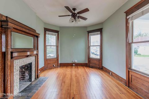 Tiny photo for 631 Eleanor St, Knoxville, TN 37917 (MLS # 1333165)