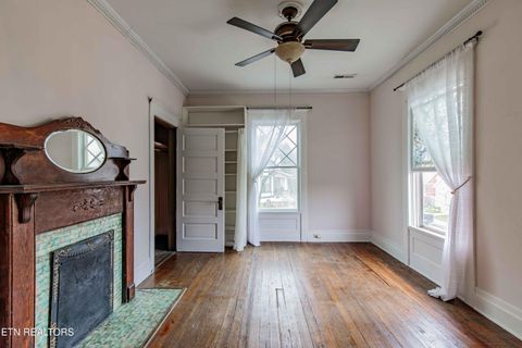 Tiny photo for 631 Eleanor St, Knoxville, TN 37917 (MLS # 1333165)