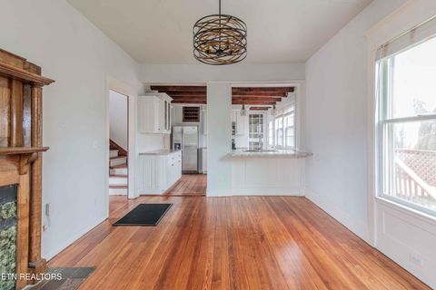 Tiny photo for 631 Eleanor St, Knoxville, TN 37917 (MLS # 1333165)