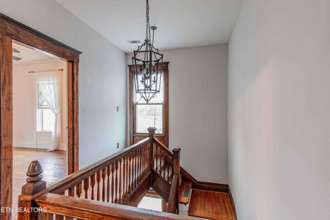 Tiny photo for 631 Eleanor St, Knoxville, TN 37917 (MLS # 1333165)