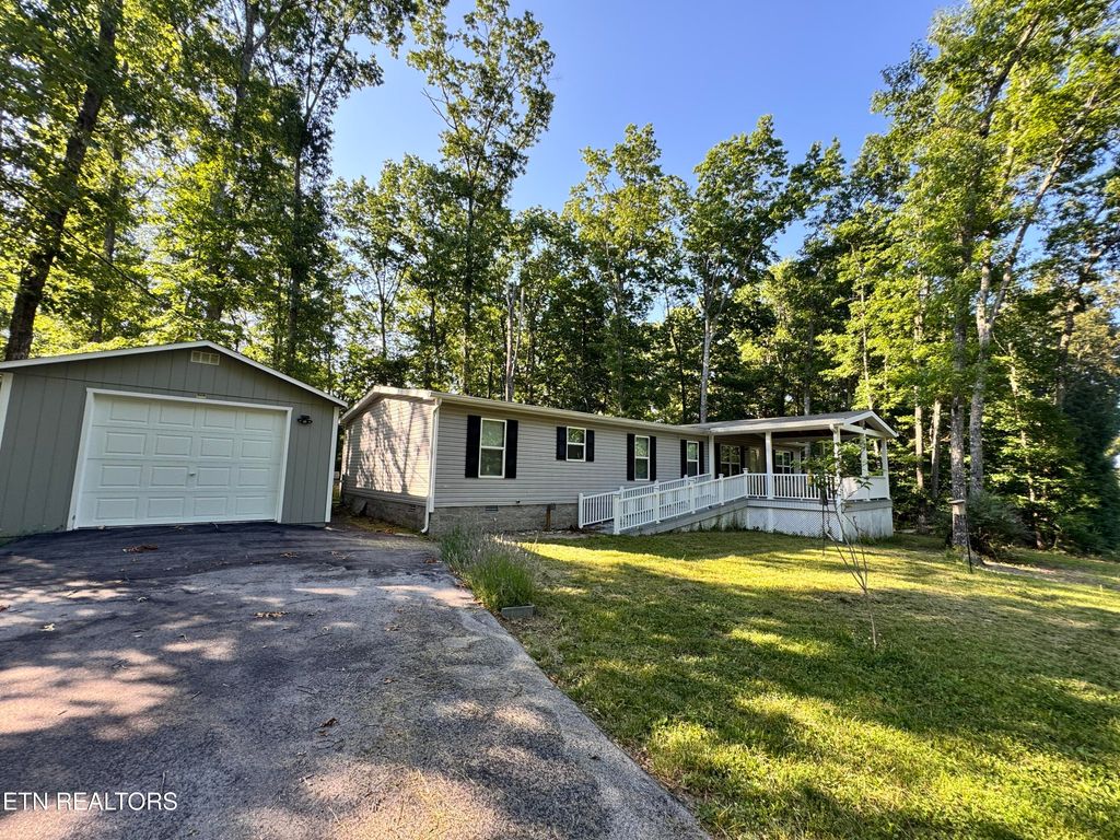 Photo of 3122 Oswego Rd, Crossville, TN 38572 (MLS # 1290990)