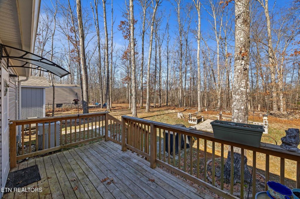 Photo of 3122 Oswego Rd, Crossville, TN 38572 (MLS # 1290990)