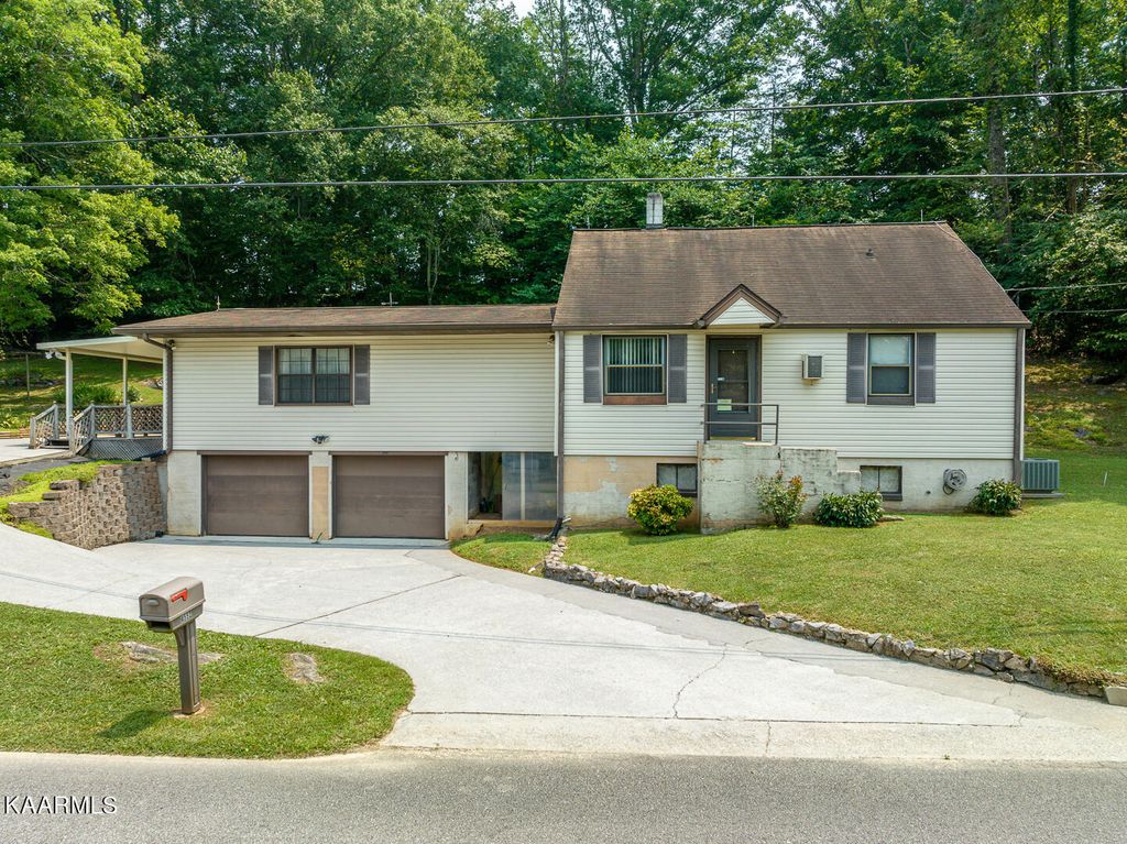Photo of 4552 Nails Creek Rd, Rockford, TN 37853 (MLS # 1233715)