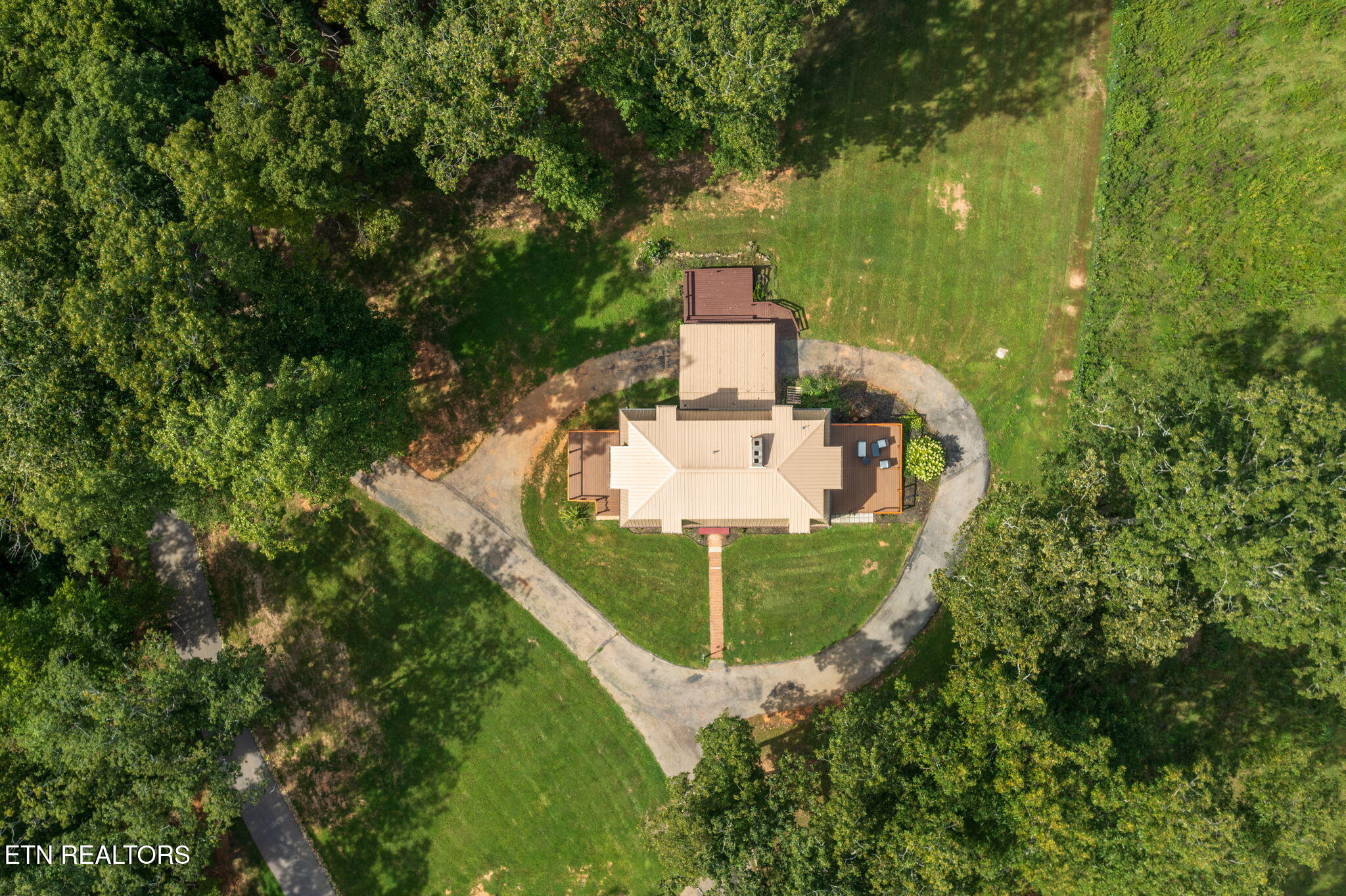 960 Cave Rd