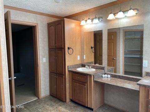 Tiny photo for 140 Wood St, Madisonville, TN 37354 (MLS # 1319542)