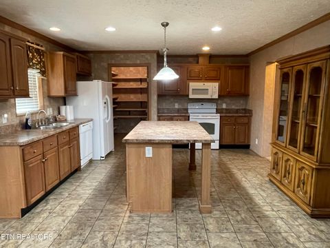 Tiny photo for 140 Wood St, Madisonville, TN 37354 (MLS # 1319542)