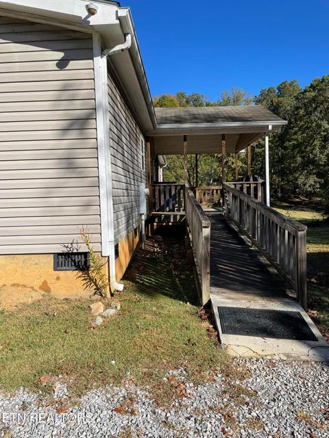 Tiny photo for 140 Wood St, Madisonville, TN 37354 (MLS # 1319542)
