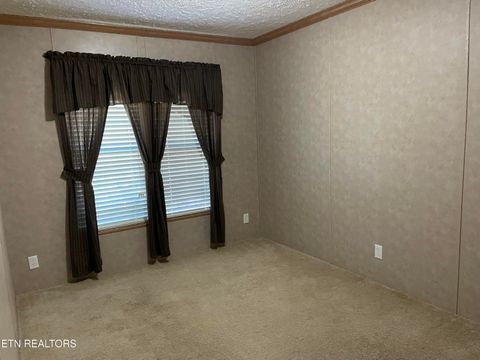 Tiny photo for 140 Wood St, Madisonville, TN 37354 (MLS # 1319542)