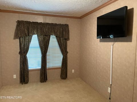 Tiny photo for 140 Wood St, Madisonville, TN 37354 (MLS # 1319542)