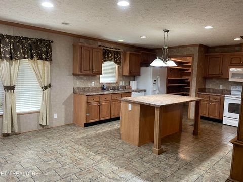 Tiny photo for 140 Wood St, Madisonville, TN 37354 (MLS # 1319542)