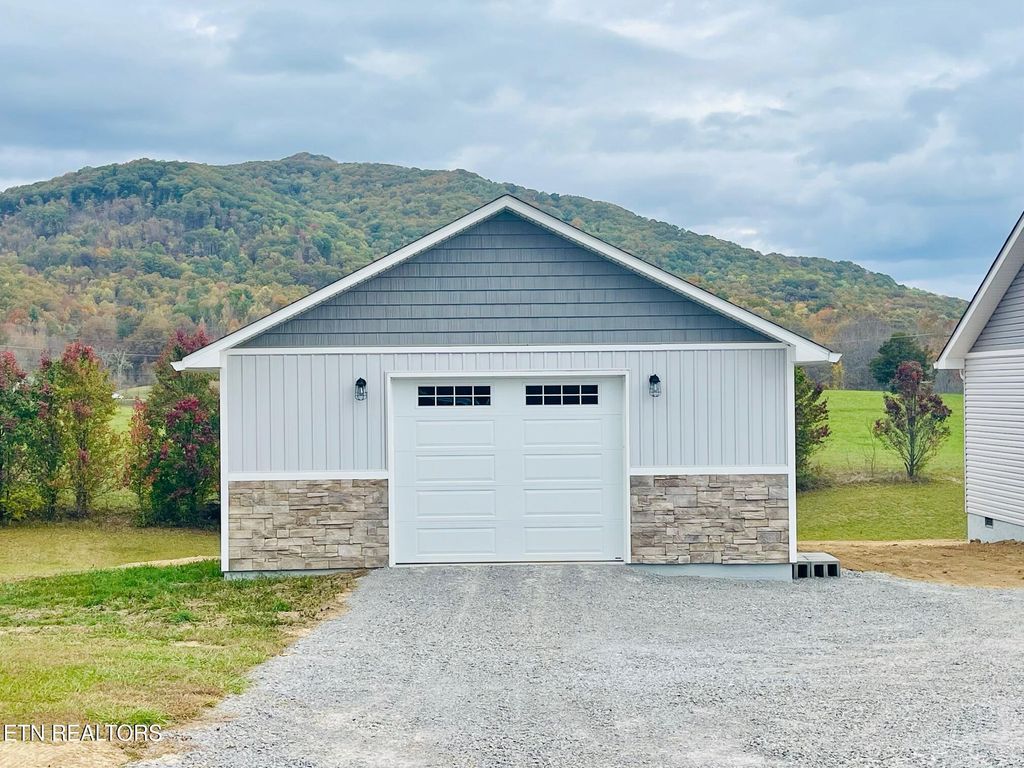 Photo of 251 Mountain Vista Rd, Oliver Springs, TN 37840 (MLS # 1281443)