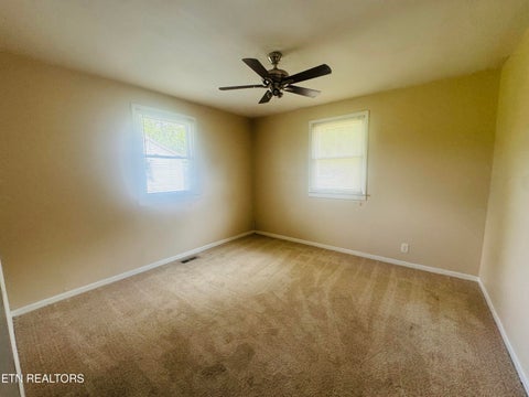 Tiny photo for 510 Fairground St, Rocky Top, TN 37769 (MLS # 1348653)