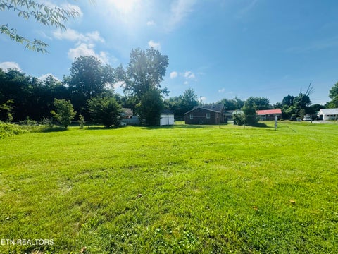 Tiny photo for 510 Fairground St, Rocky Top, TN 37769 (MLS # 1348653)