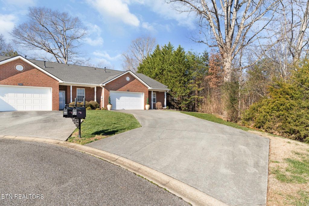 Photo of 7817 Missouri Lane, Knoxville, TN 37909 (MLS # 1330353)