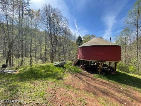 809 State Highway 310 Englewood TN 37329