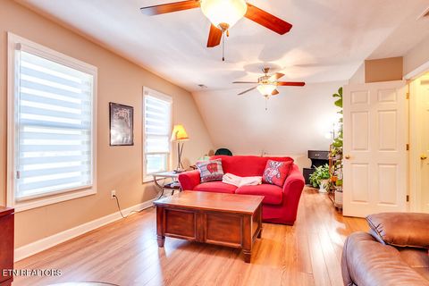 Tiny photo for 817 Tate Trotter Rd, Powell, TN 37849 (MLS # 1325542)