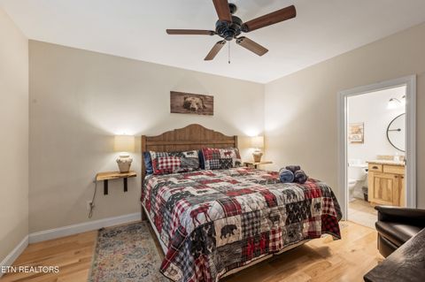 Tiny photo for 510 Hemlock St, Gatlinburg, TN 37738 (MLS # 1347236)