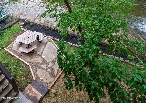 Tiny photo for 510 Hemlock St, Gatlinburg, TN 37738 (MLS # 1347236)
