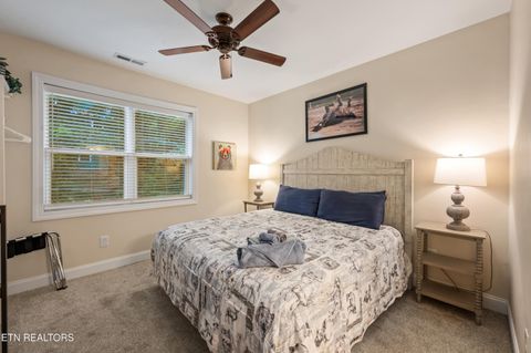 Tiny photo for 510 Hemlock St, Gatlinburg, TN 37738 (MLS # 1347236)