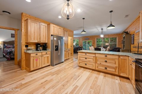 Tiny photo for 510 Hemlock St, Gatlinburg, TN 37738 (MLS # 1347236)
