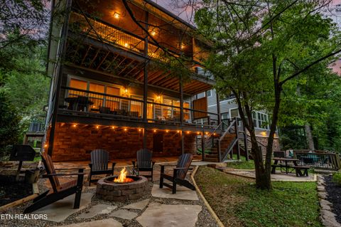 Tiny photo for 510 Hemlock St, Gatlinburg, TN 37738 (MLS # 1347236)