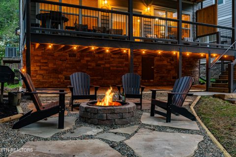 Tiny photo for 510 Hemlock St, Gatlinburg, TN 37738 (MLS # 1347236)