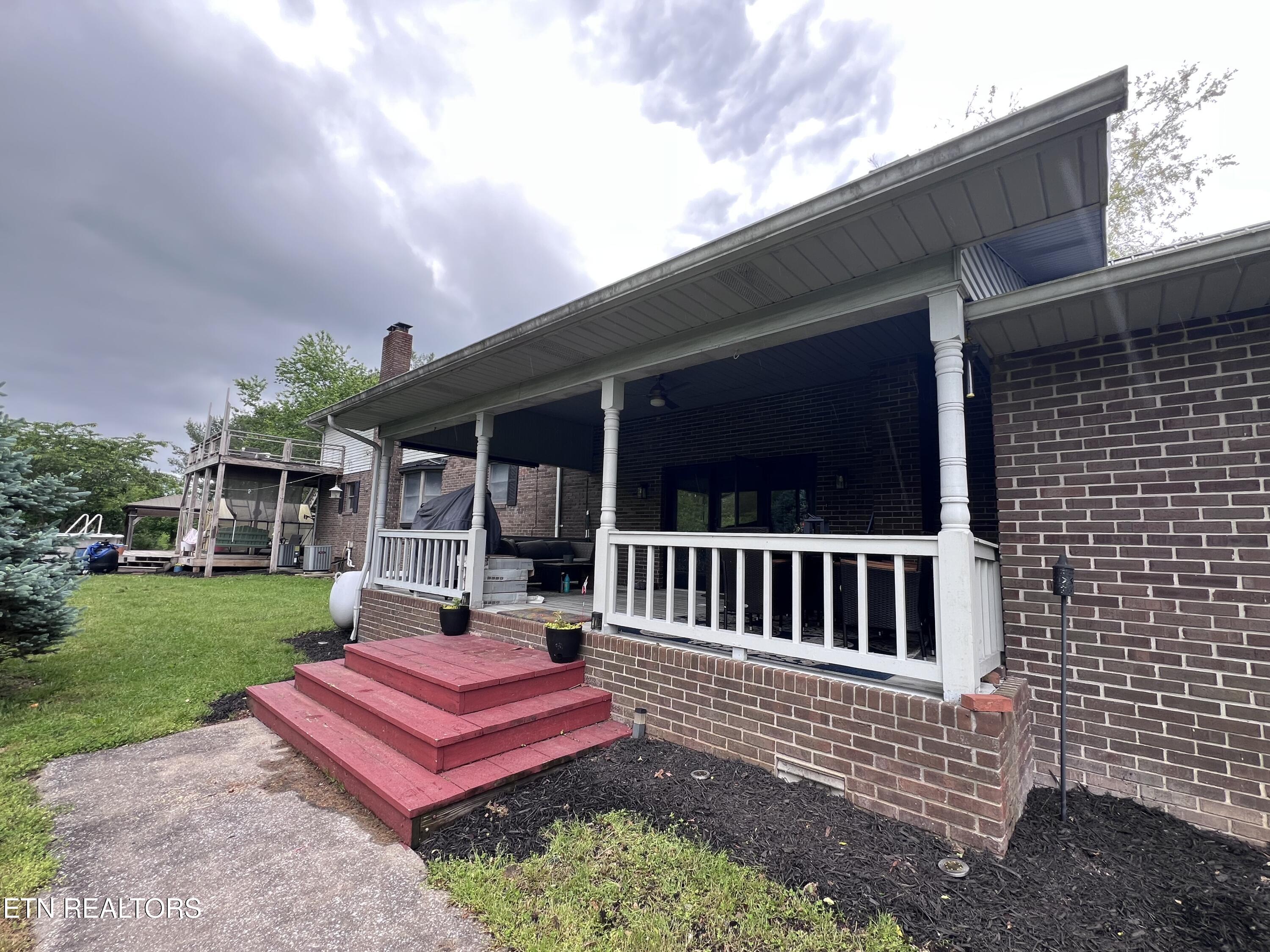 391 Underwood Grove Rd