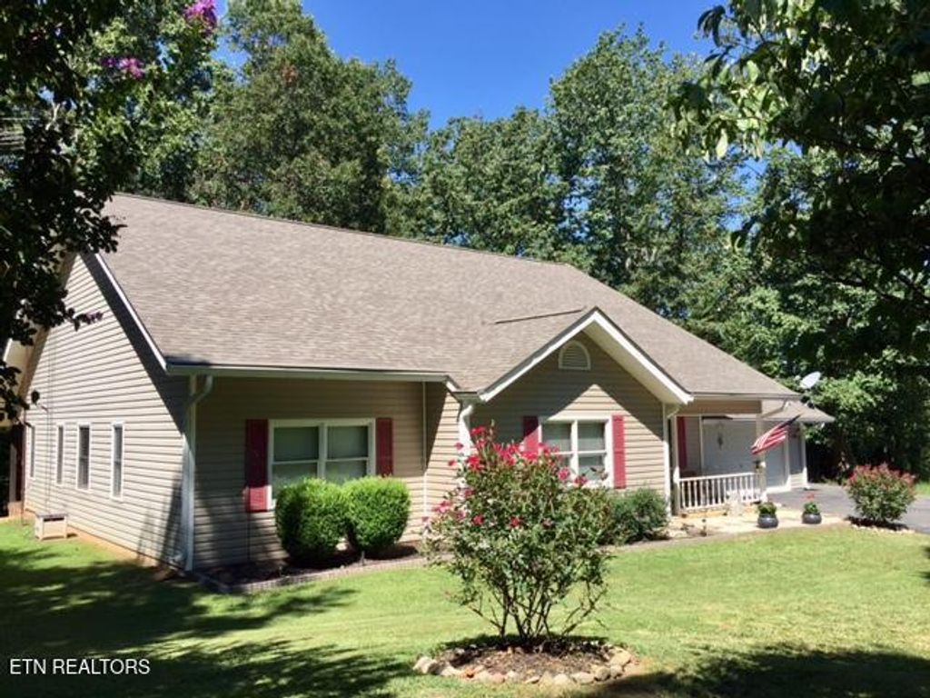 Photo of 1060 Spruce Drive, Spring City, TN 37381 (MLS # 1319783)