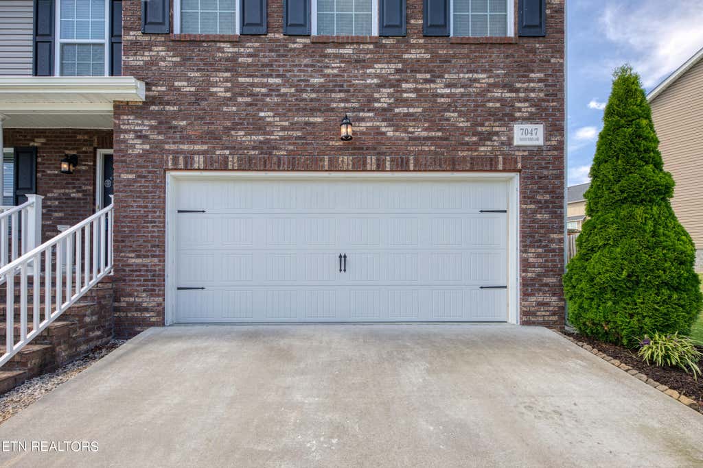 Photo of 7047 Banyon Wood Lane, Knoxville, TN 37920 (MLS # 1275643)