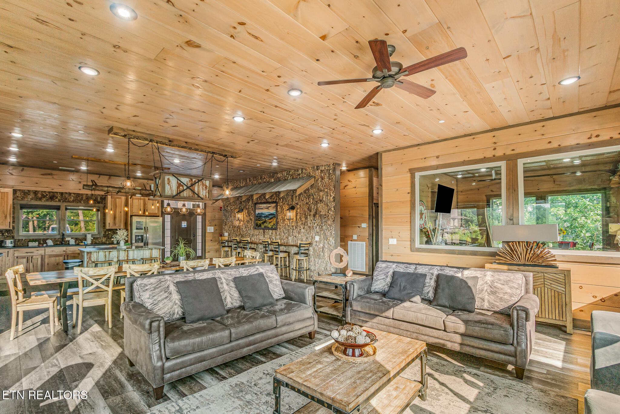 2125 Elk Pass Lane