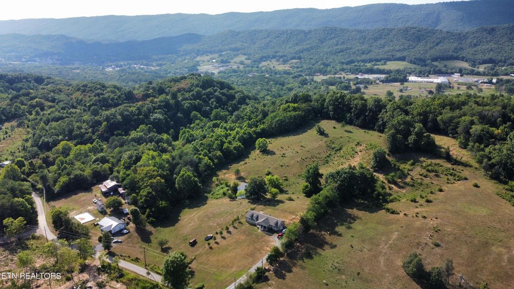 Photo of 960 Lester Whitt Rd, Rutledge, TN 37861 (MLS # 1269326)