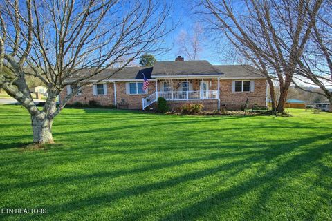 Photo of 100 Northwestern Ave, Athens, TN 37303 (MLS # 1330135)