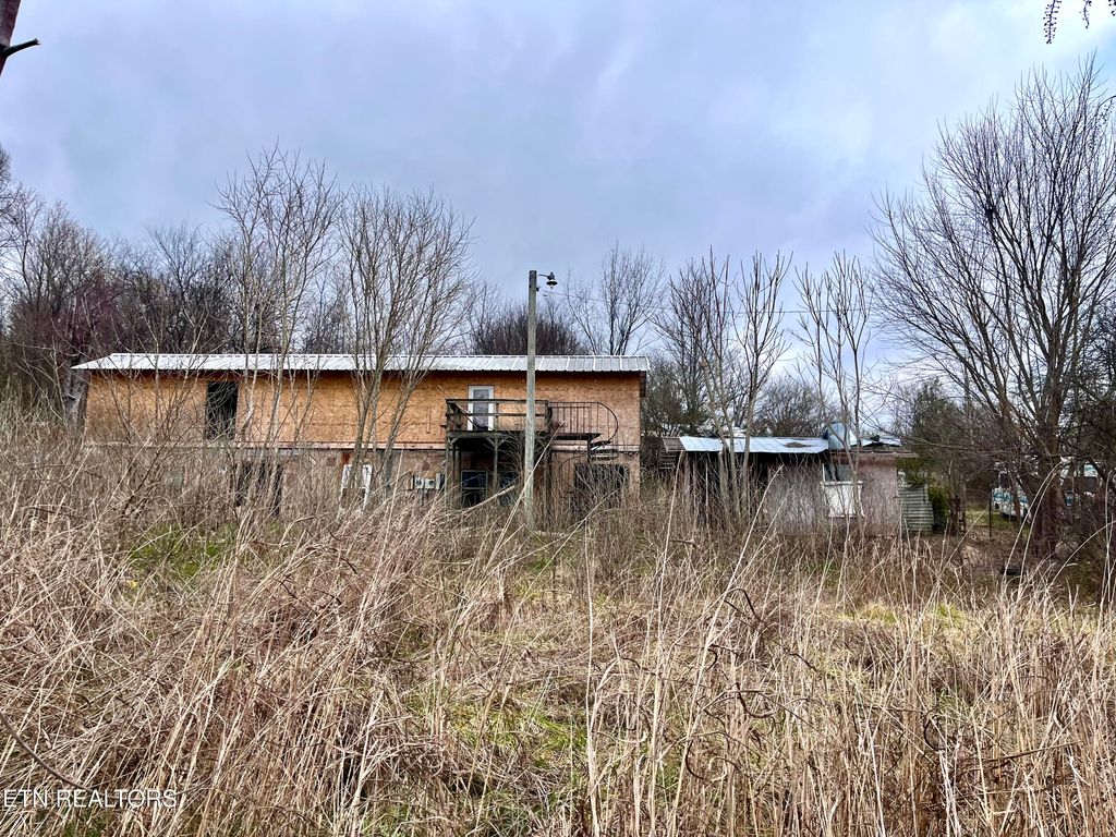 Photo of 422 Mashburn Rd, Sweetwater, TN 37874 (MLS # 1289146)