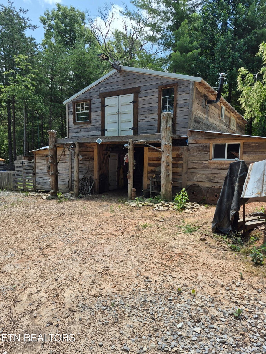 Photo of 500 Cooper Hollow Rd, Tellico Plains, TN 37385 (MLS # 1354003)