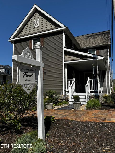 Tiny photo for 409 Cumberland St, Harriman, TN 37748 (MLS # 1336040)