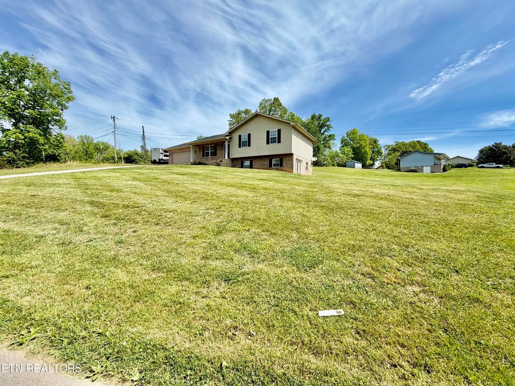 Photo of 280 Baldwin Hill Rd, Tazewell, TN 37879 (MLS # 1338608)