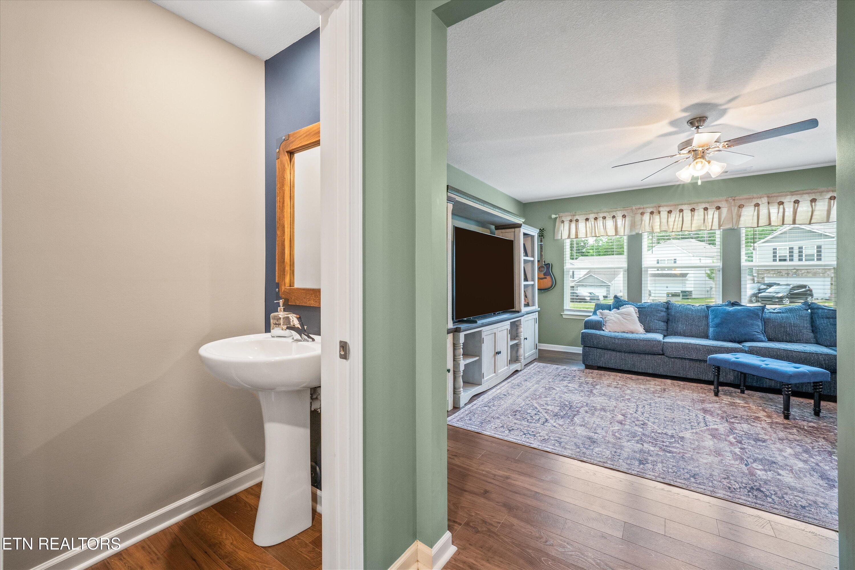 9502 Joy Denise Lane