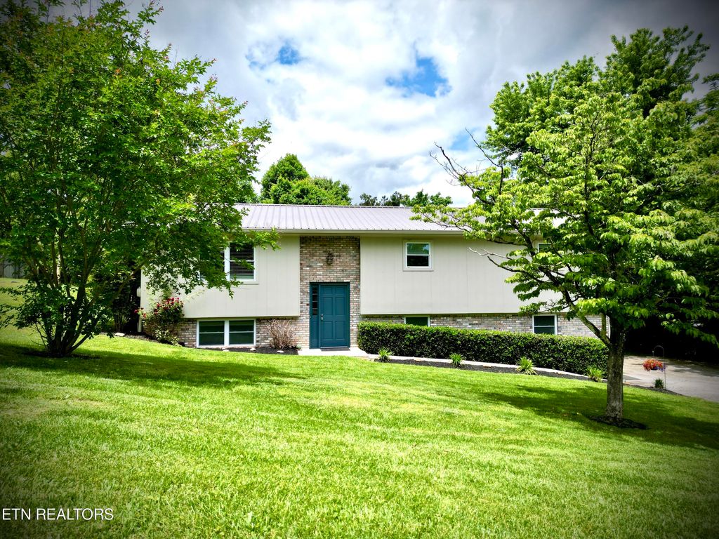Photo of 6105 Ricky Allen Rd, Corryton, TN 37721 (MLS # 1263597)