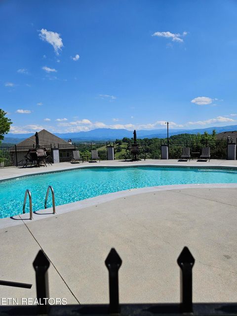 Photo of 15 Saddleback Way, Sevierville, TN 37862 (MLS # 1341292)