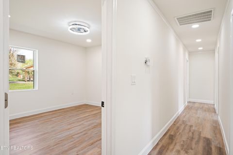 Tiny photo for 1025 Scarlet Rd, Newport, TN 37821 (MLS # 1332471)