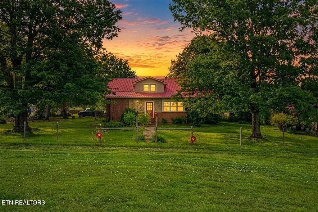 Photo of 1245 Paint Rock Valley Rd, Philadelphia, TN 37846 (MLS # 1340395)