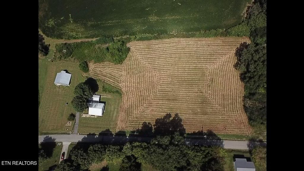 Photo of 117 Cedar Valley Rd, Sweetwater, TN 37874 (MLS # 1311367)