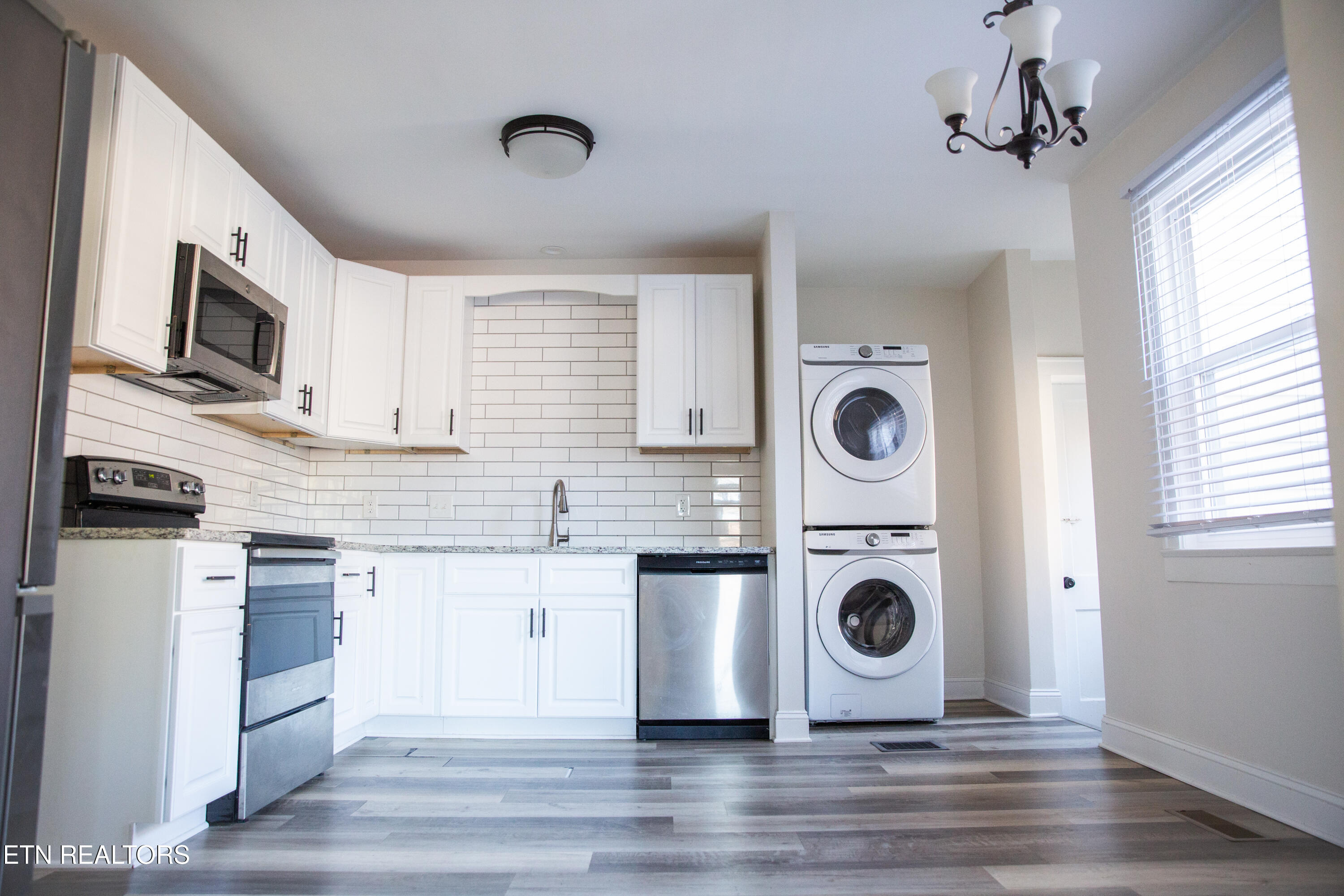 Knoxville, Tennessee 37914, United States, 2 Bedrooms Bedrooms, ,2 BathroomsBathrooms,Residential,Active,229921