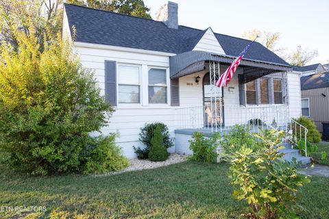 Photo of 2819 Woodbine Ave, Knoxville, TN 37914 (MLS # 1318958)