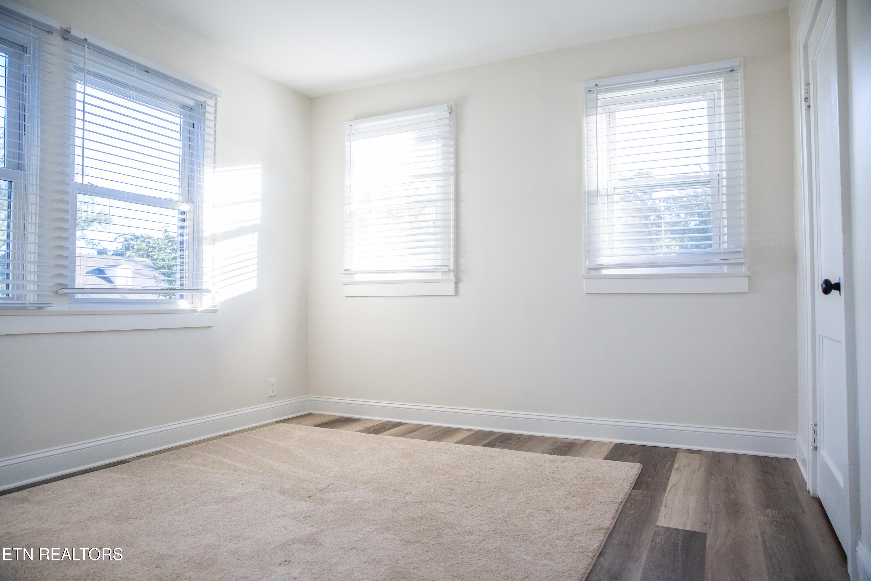 Knoxville, Tennessee 37914, United States, 2 Bedrooms Bedrooms, ,2 BathroomsBathrooms,Residential,Active,229921