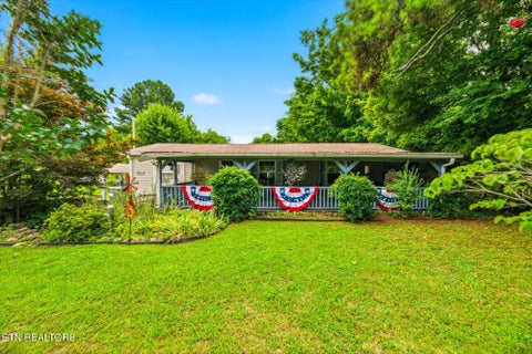 Tiny photo for 220 County Road 475, Etowah, TN 37331 (MLS # 1347764)